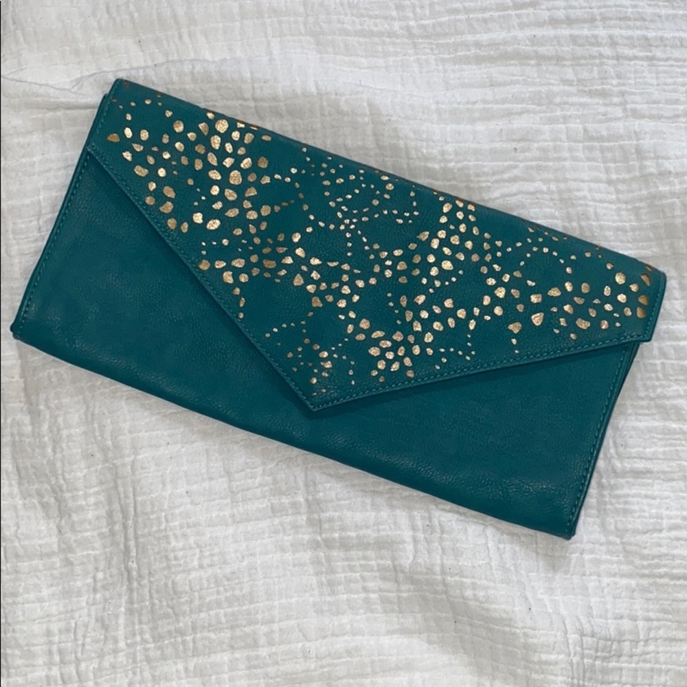 American Eagle Clutch